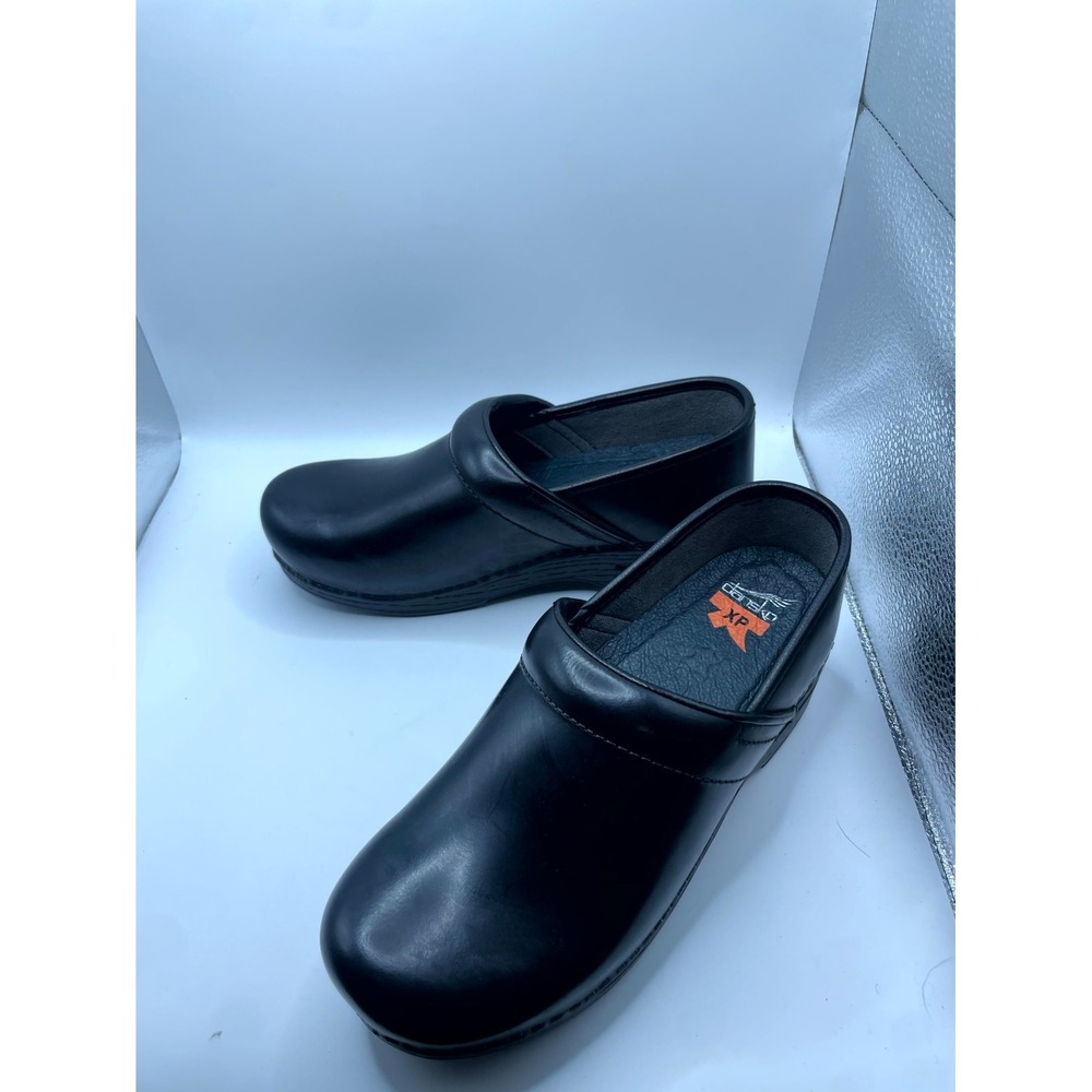 Dansko XP Womens EU 38 US 7.5-8 Professional Clogs Black Leather Comfort Shoes